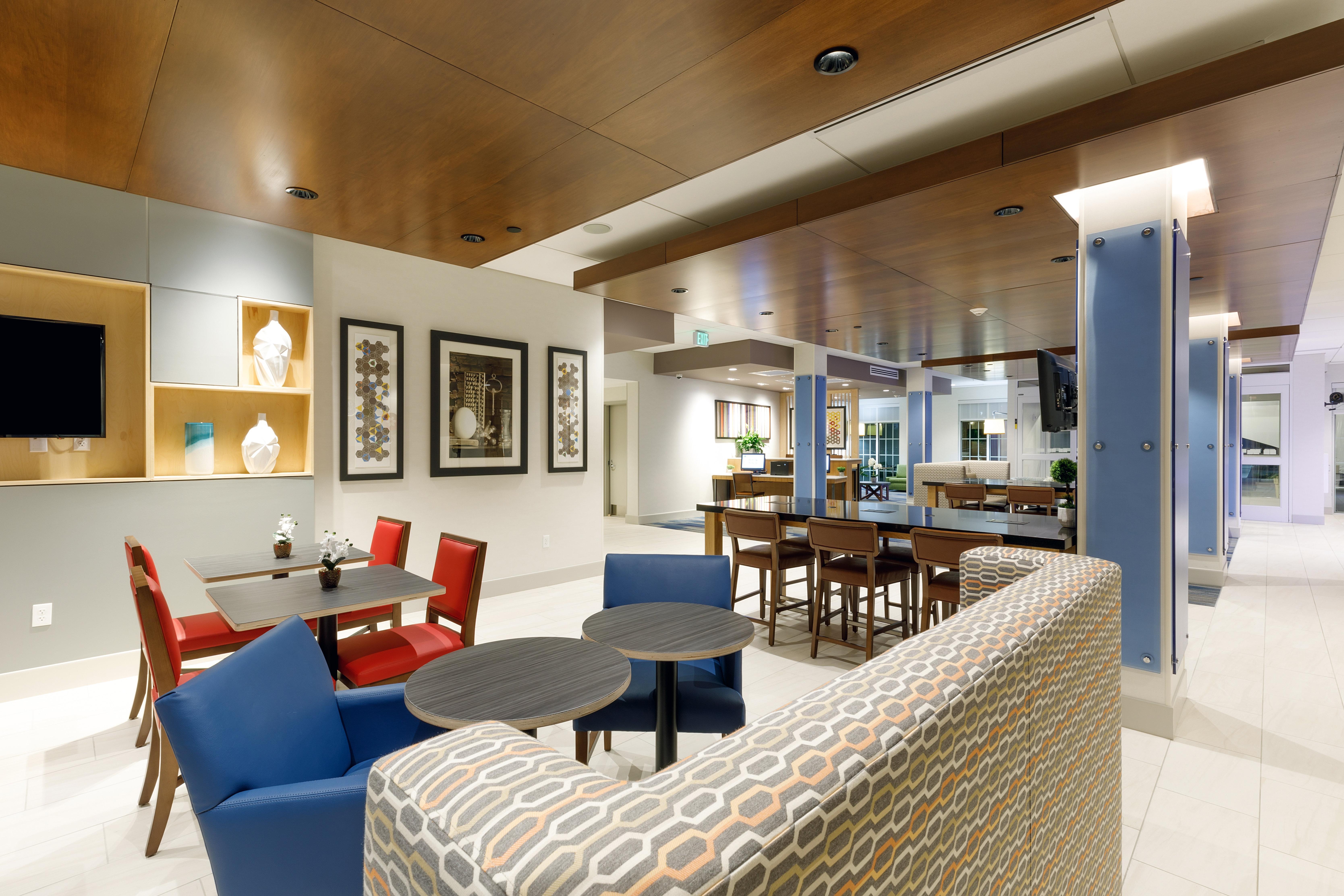 Holiday Inn Express & Suites - Sturbridge By Ihg Ngoại thất bức ảnh