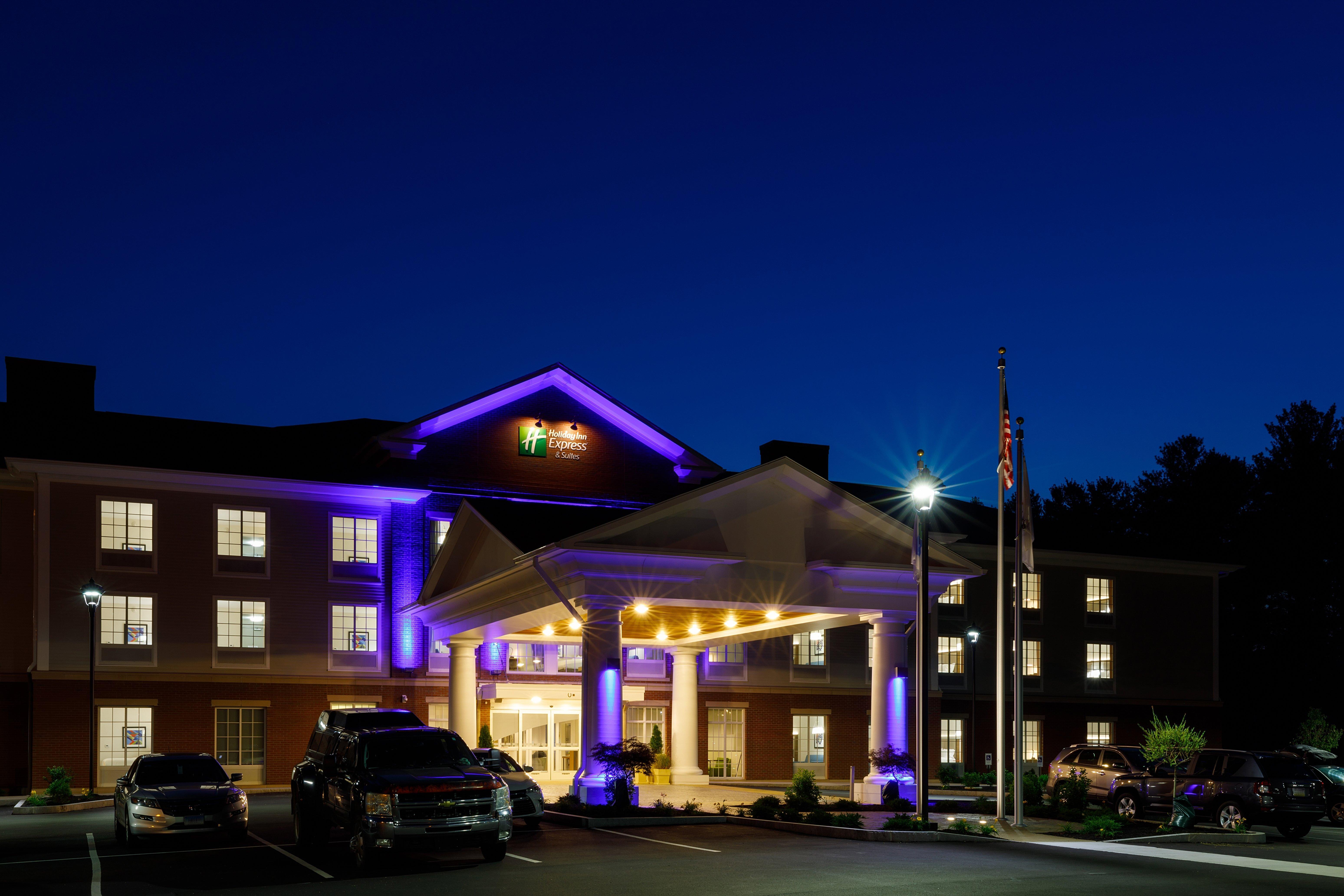Holiday Inn Express & Suites - Sturbridge By Ihg Ngoại thất bức ảnh