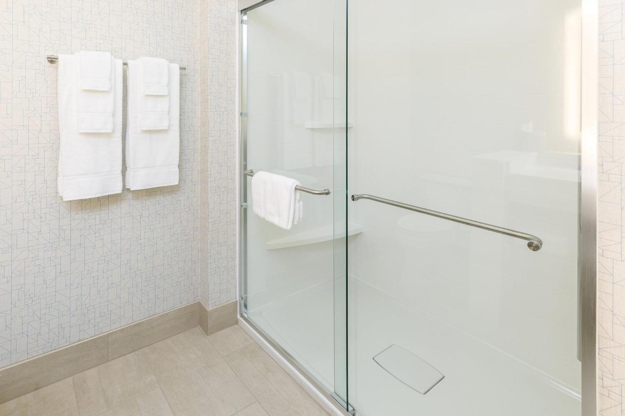 Holiday Inn Express & Suites - Sturbridge By Ihg Ngoại thất bức ảnh